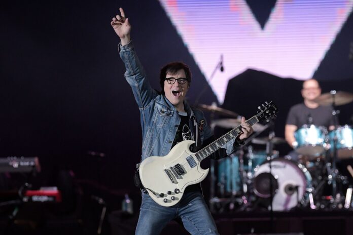 weezer-anuncia-show-no-parque-do-ibirapuera,-em-sp,-em-novembro