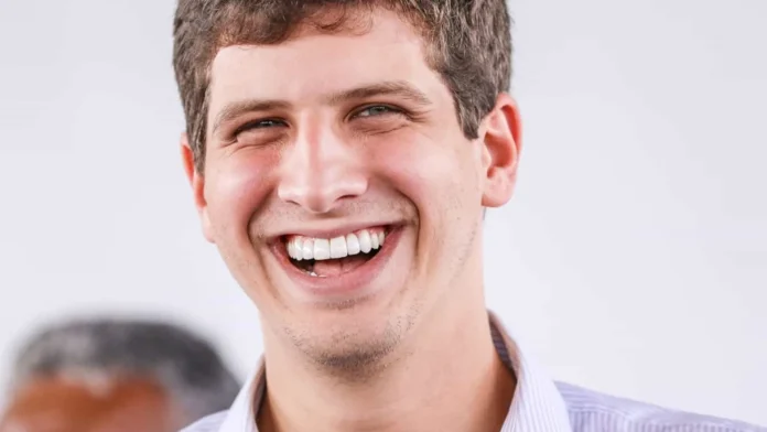 joao-campos-tem-55%-na-disputa-por-pernambuco,-aponta-genial/quaest;-raquel-lyra-tem-24%