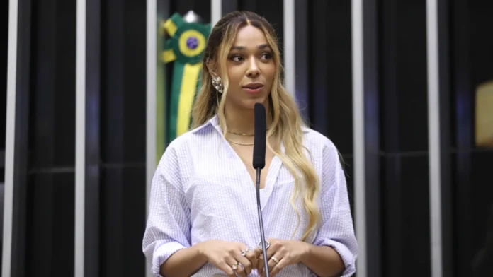 genial/quaest:-tarcisio-lidera-para-governo-de-sp;-erika-hilton-dispara