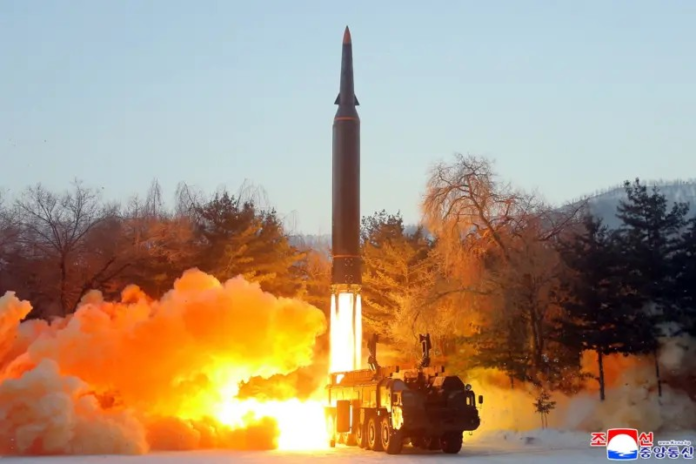 a-corrida-entre-eua,-russia-e-china-por-superarmas-que-‘reduzem-alvos-a-po’ a-corrida-entre-eua,-russia-e-china-por-superarmas-que-‘reduzem-alvos-a-po’