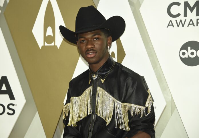 lil-nas-x-e-acusado-de-quatro-crimes,-incluindo-agressao-a-um-policial