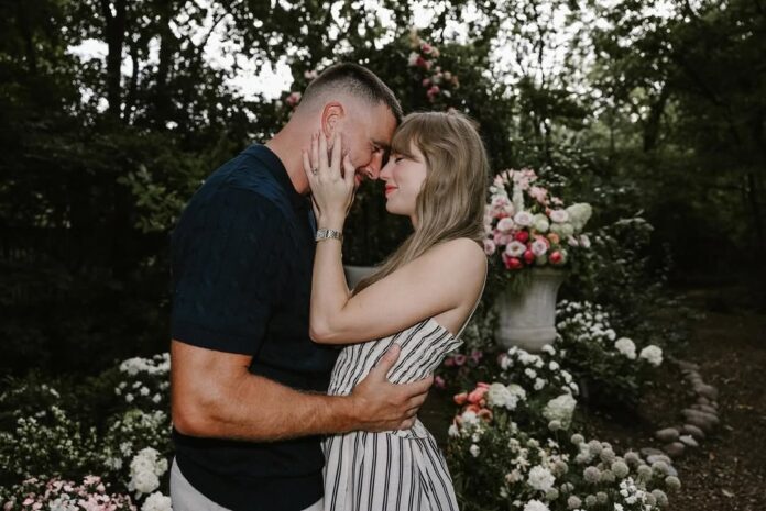taylor-swift-anuncia-noivado-com-travis-kelce taylor-swift-anuncia-noivado-com-travis-kelce