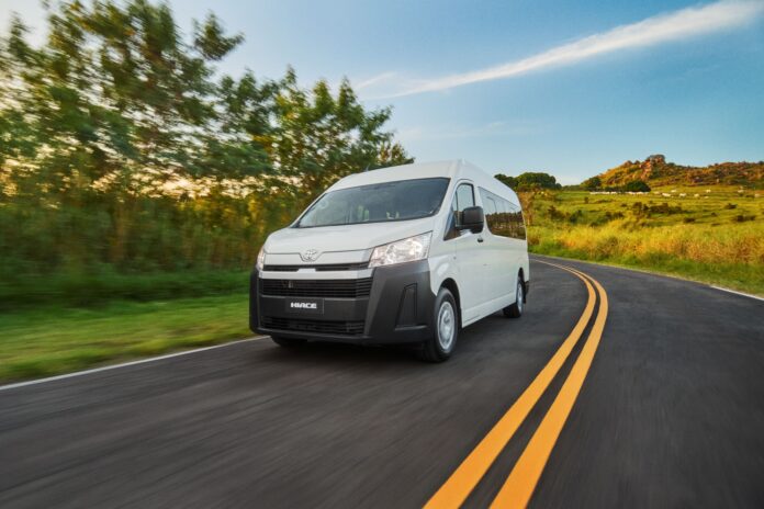 hiace:-toyota-traz-‘van-da-hilux’-ao-mercado-brasileiro,-partindo-de-r$-364.990 hiace:-toyota-traz-‘van-da-hilux’-ao-mercado-brasileiro,-partindo-de-r$-364.990