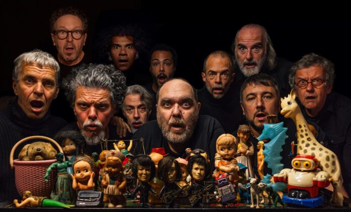karnak-inventa-historia-ao-apresentar-o-primeiro-album-da-banda-em-cinco-anos karnak-inventa-historia-ao-apresentar-o-primeiro-album-da-banda-em-cinco-anos
