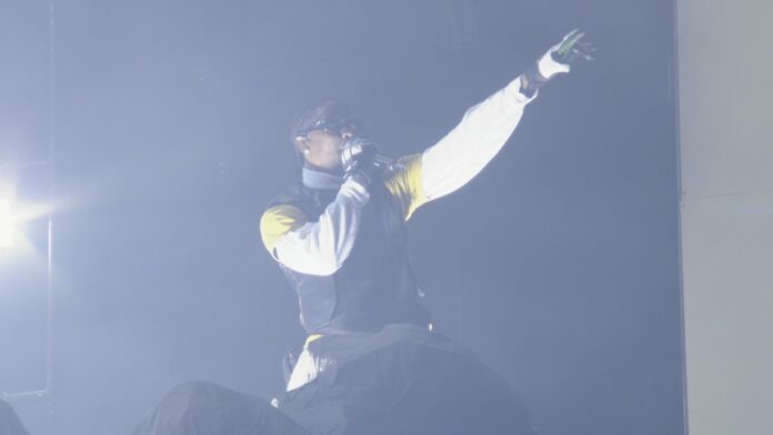 travis-scott-consegue-fazer-fas-da-geracao-z-guardarem-o-celular-em-show-corrido-no-the-town travis-scott-consegue-fazer-fas-da-geracao-z-guardarem-o-celular-em-show-corrido-no-the-town