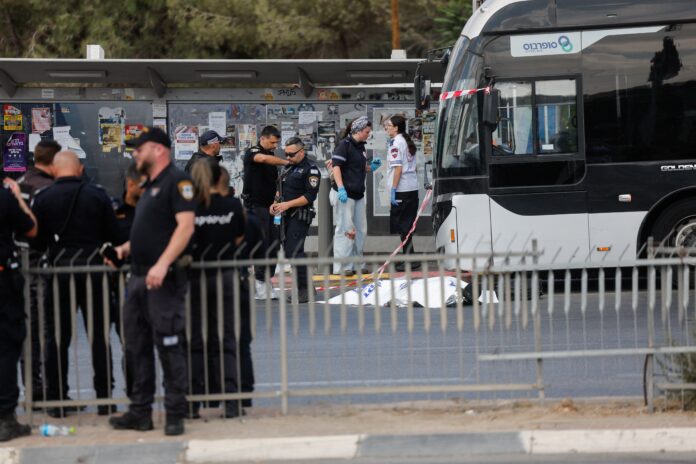 tiroteio-em-jerusalem-deixa-4-mortos tiroteio-em-jerusalem-deixa-4-mortos
