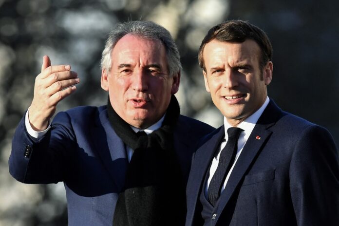 macron-sob-pressao-apos-perder-mais-um-primeiro-ministro:-entenda-a-crise-politica-na-franca macron-sob-pressao-apos-perder-mais-um-primeiro-ministro:-entenda-a-crise-politica-na-franca