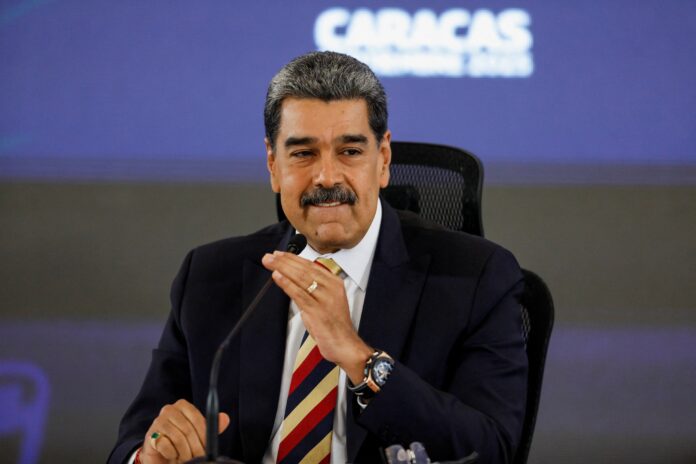 maduro-antecipa-o-natal-na-venezuela-e-decreta-inicio-das-comemoracoes-para-1o-de-outubro maduro-antecipa-o-natal-na-venezuela-e-decreta-inicio-das-comemoracoes-para-1o-de-outubro