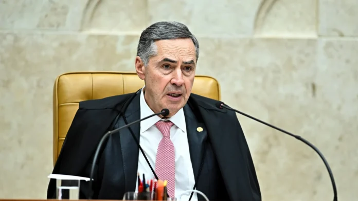 barroso-diz-que-julgamento-da-trama-golpista-foi-divisor-de-aguas-e-sem-perseguicao-politica barroso-diz-que-julgamento-da-trama-golpista-foi-divisor-de-aguas-e-sem-perseguicao-politica