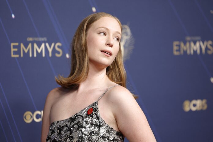 quem-e-hannah-einbinder,-atriz-que-ganhou-emmy-e-causou-polemica-com-discurso