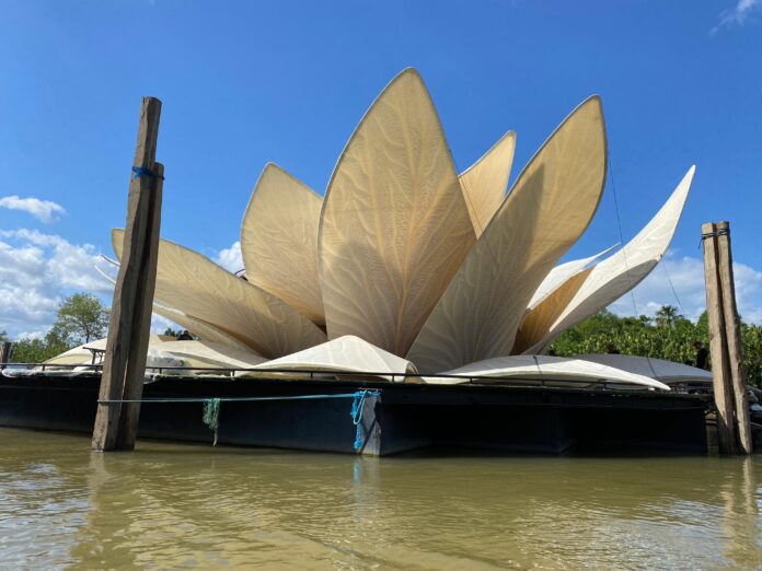 famosos-celebram-a-amazonia-e-vivem-emocao-em-show-com-mariah-carey-em-belem