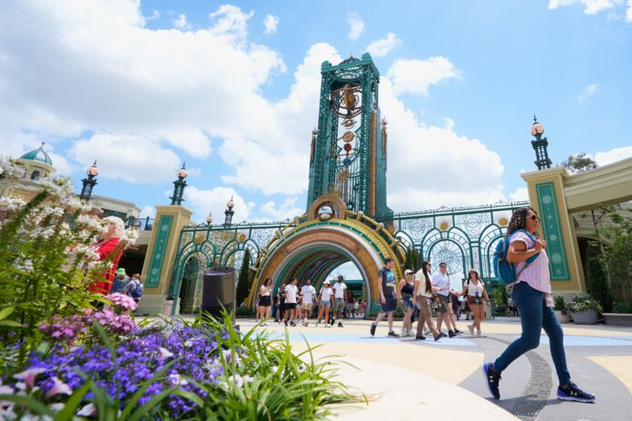 homem-morre-apos-andar-em-montanha-russa-no-novo-parque-da-universal-em-orlando