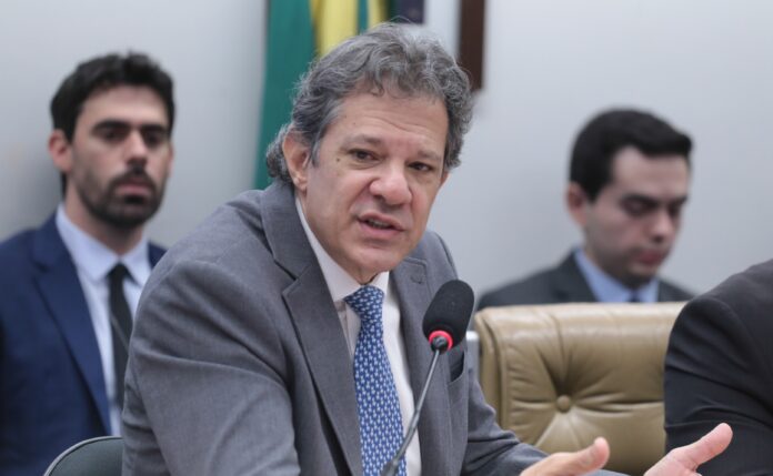 haddad-diz-que,-com-reforma,-ricos-vao-pagar-mais-barato-pela-carne-e-defende-elevar-impostos