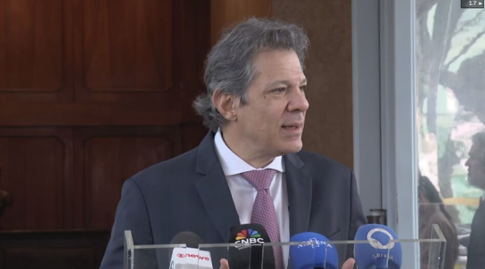 apos-nova-operacao-contra-o-pcc,-haddad-anuncia-criacao-de-delegacia-da-receita-em-brasilia