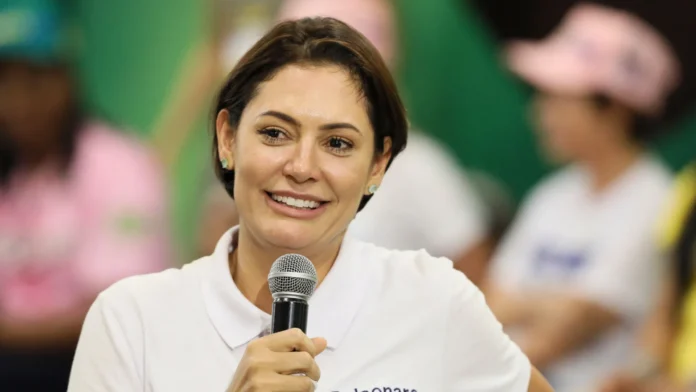 michelle-defende-candidatura-de-bolsonaro-e-diz-nao-querer-ser-presidente