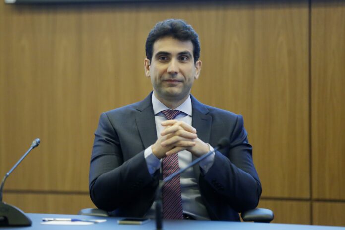 gabriel-galipolo,-presidente-do-bc,-e-destaque-brasileiro-na-lista-da-‘time’-de-novas-liderancas