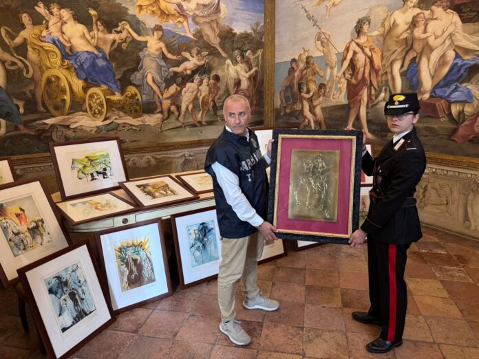 policia-italiana-invade-exposicao-de-dali-e-diz-que-obras-expostas-sao-falsas