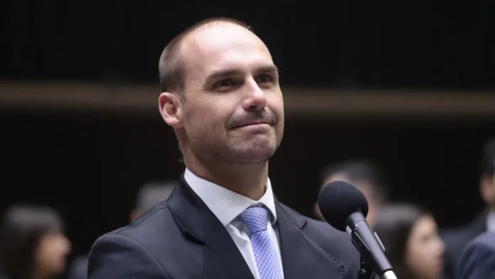 eduardo-bolsonaro-critica-decisao-de-moraes-que-aciona-pgr-sobre-prisao