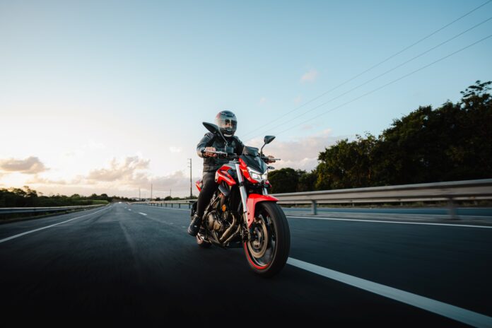 shineray-estreia-linha-premium-no-brasil-com-moto-de-r$-33-mil;-veja-detalhes