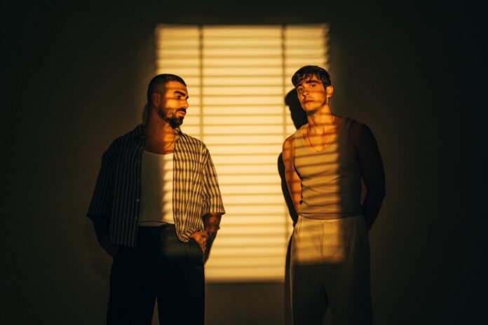 duo-outroeu-lanca-‘quarto’,-album-com-‘as-coisas-que-a-gente-gosta-de-sentir’ duo-outroeu-lanca-‘quarto’,-album-com-‘as-coisas-que-a-gente-gosta-de-sentir’