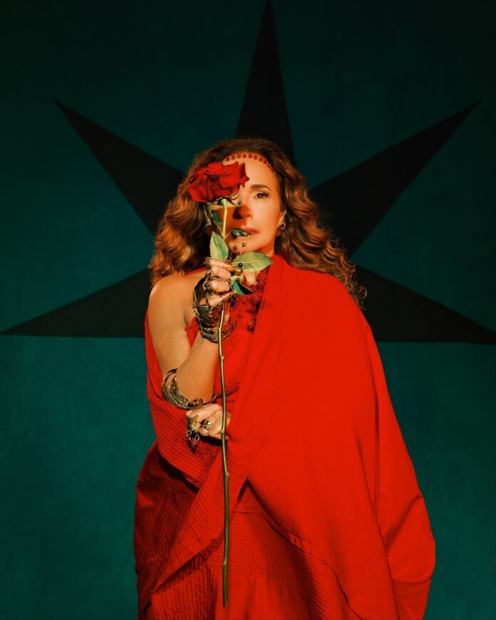 daniela-mercury-se-revigora-na-roda-gregaria-e-politizada-do-album-‘cirandaia’ daniela-mercury-se-revigora-na-roda-gregaria-e-politizada-do-album-‘cirandaia’