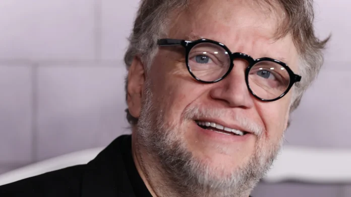 guillermo-del-toro-diz-que-seu-‘frankenstein’-e-drama-autobiografico-de-pai-e-filho guillermo-del-toro-diz-que-seu-‘frankenstein’-e-drama-autobiografico-de-pai-e-filho