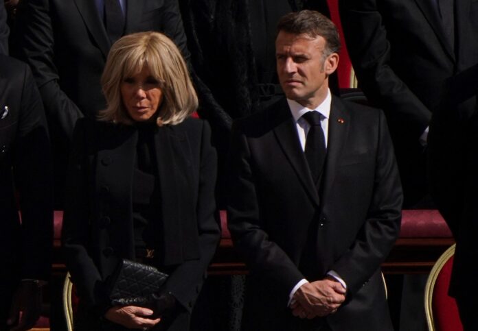 cyberbullying-afetou-saude-da-primeira-dama-da-franca,-diz-filha-de-brigitte-macron cyberbullying-afetou-saude-da-primeira-dama-da-franca,-diz-filha-de-brigitte-macron