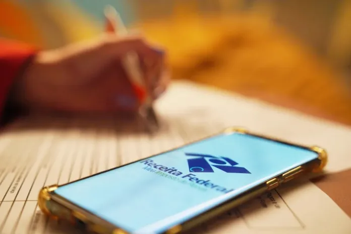 imposto-de-renda:-receita-paga-lote-residual-da-restituicao-nesta-sexta;-veja-se-vai-receber