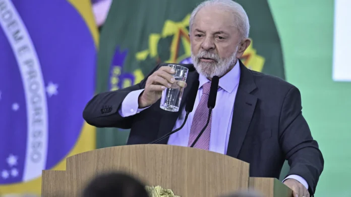 lula-volta-para-a-defensiva-com-operacao-no-rio-e-sofre-ataque-em-redes,-congresso-e-estados