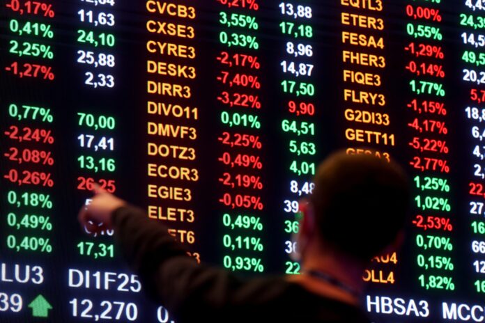 ibovespa-tem-10o-recorde-seguido:-entenda-a-disparada-da-bolsa-e-como-isso-afeta-a-economia