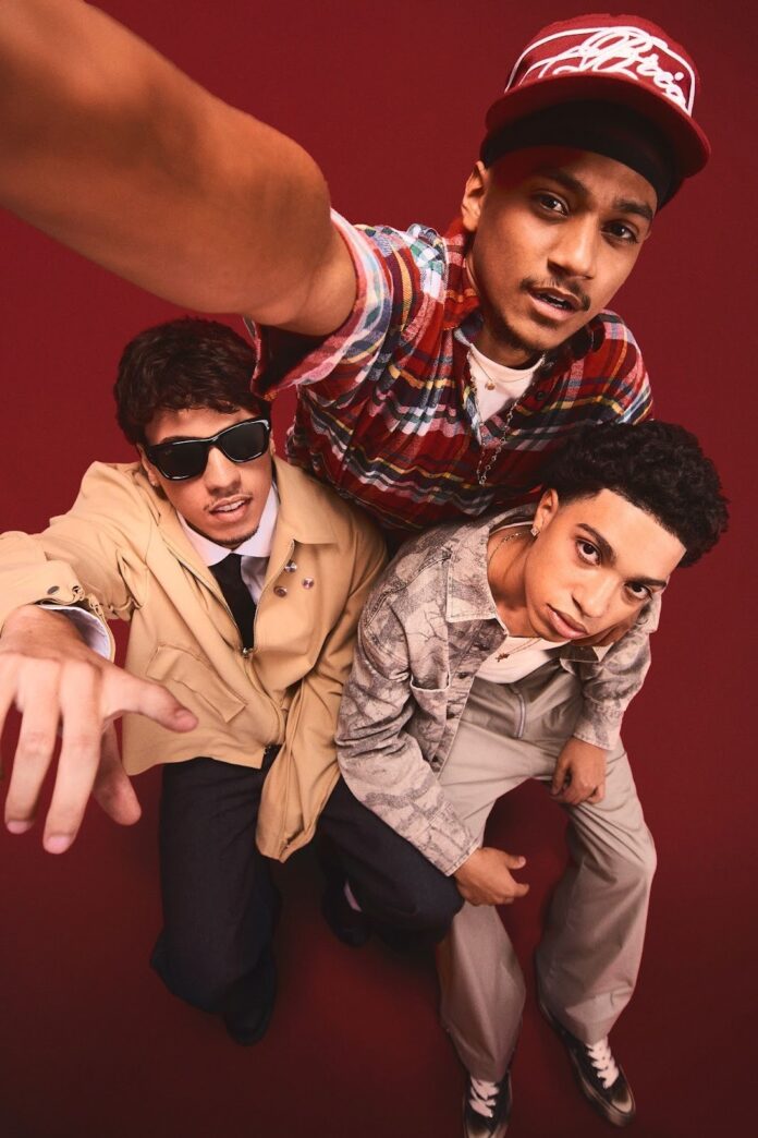 trivia-evoca-gilsons-ao-entrar-em-cena-com-dois-netos-e-um-filho-de-djavan