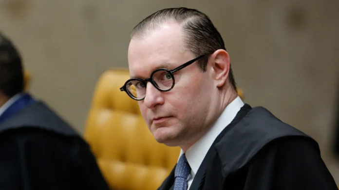 com-voto-de-zanin,-stf-forma-maioria-para-manter-prisao-preventiva-de-bolsonaro