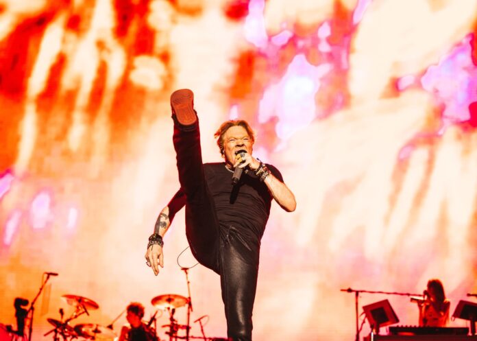 guns-n’-roses-anuncia-oito-novos-shows-no-brasil-em-2026;-veja-datas