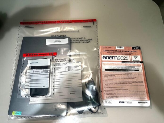 pf-faz-buscas-no-ceara-contra-homem-que-divulgou-questoes-parecidas-com-as-do-enem-2025