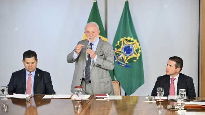 congresso-esquece-bolsonaro,-escala-crise-com-lula-e-poe-em-risco-agenda-do-governo