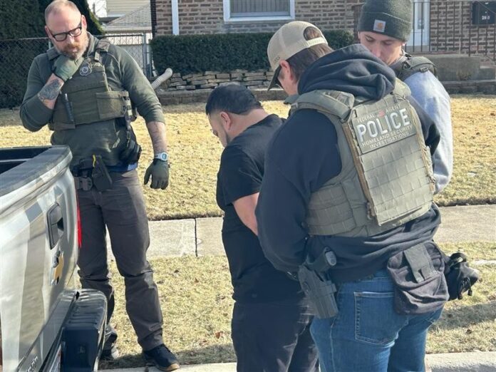 governo-trump-anuncia-que-ira-revisar-todos-os-pedidos-de-asilo-aprovados-na-era-biden