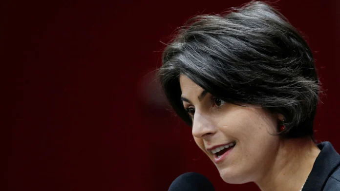 psol-anuncia-filiacao-de-manuela-d’avila-e-pre-candidatura-ao-senado