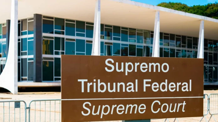 stf-tem-maioria-para-condenar-ex-cupula-da-pm-df-acusada-de-omissao-no-8/1