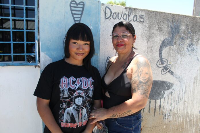 carinho-dos-pais-e-rede-de-apoio-ajudam-estudantes-de-petrolina-no-segundo-dia-de-enem