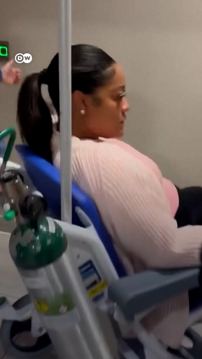 mulher-da-a-luz-em-rodovia-apos-ter-atendimento-negado-em-hospital-nos-eua;-video