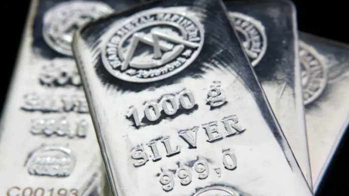 por-que-o-preco-da-prata-bateu-recorde-historico