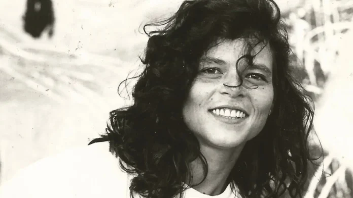 cassia-eller-ganha-biografia-de-tom-cardoso,-que-foge-de-formato-tradicional