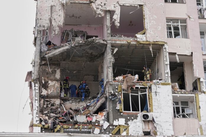 russia-ataca-kiev-com-misseis-e-drones-antes-de-reuniao-entre-ucrania-e-eua