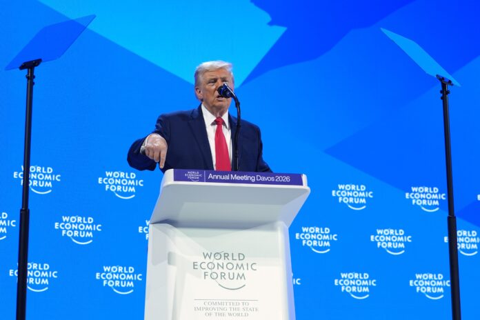 em-discurso-em-davos,-trump-mostra-desprezo-pela-europa-e-trata-antigos-aliados-como-inimigos