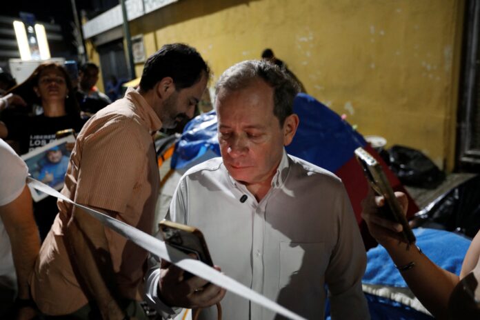 opositor-venezuelano-detido-de-novo-horas-apos-ser-libertado-esta-em-prisao-domiciliar,-diz-filho