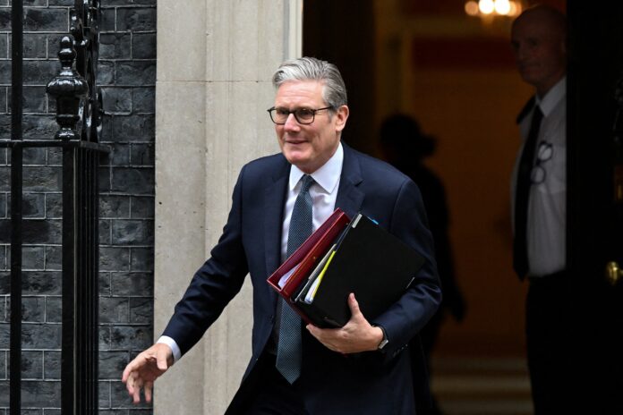 caso-epstein:-pressionado,-premie-do-reino-unido-diz-que-nao-renunciara