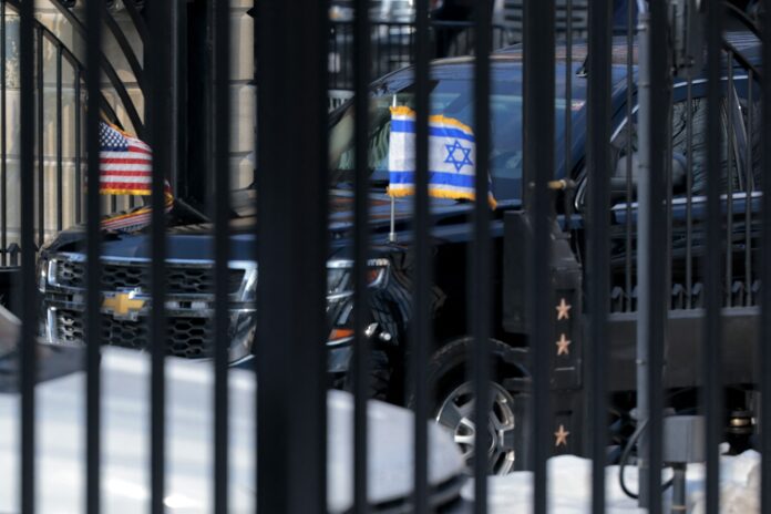 netanyahu-chega-a-casa-branca-para-encontro-com-trump-sobre-ira