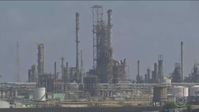 eua-autorizam-cinco-grandes-petroleiras-a-retomar-operacoes-na-venezuela