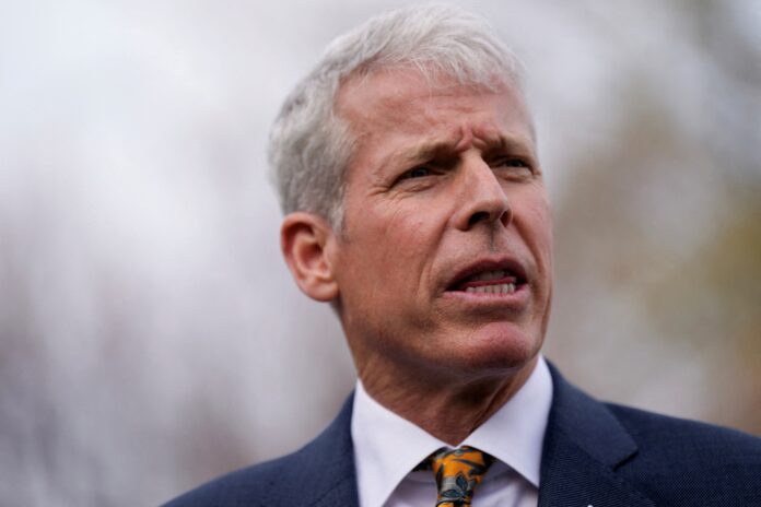 eua-vao-retomar-enriquecimento-de-uranio-com-parceiros-da-franca