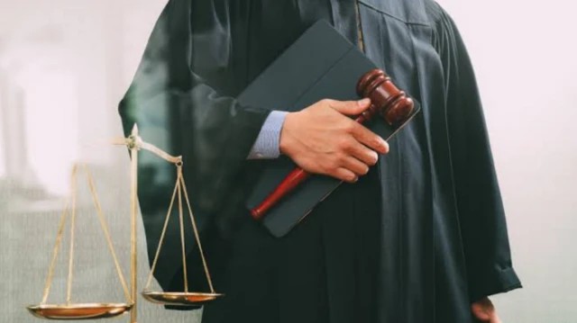 5-dos-‘penduricalhos’-mais-inacreditaveis-do-funcionalismo-brasileiro